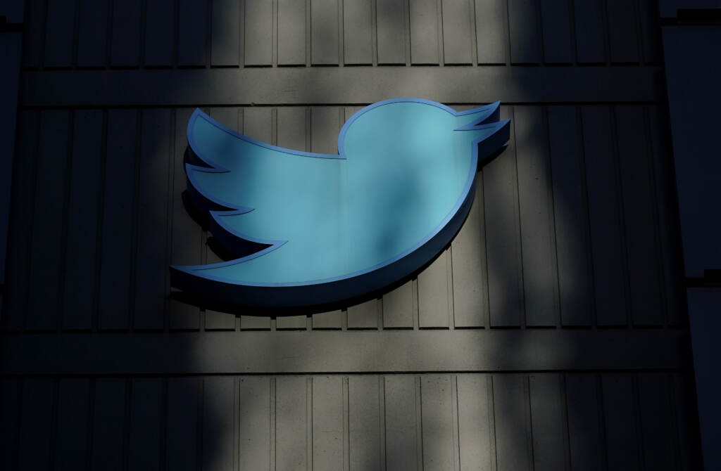 Twitter wasn’t working for thousands of users on Saturday. A sign at Twitter headquarters is shown in San Francisco on Nov. 18, 2022.