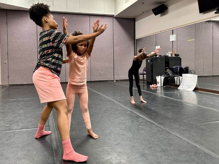 Tiana Sanders teaches dance to young students.