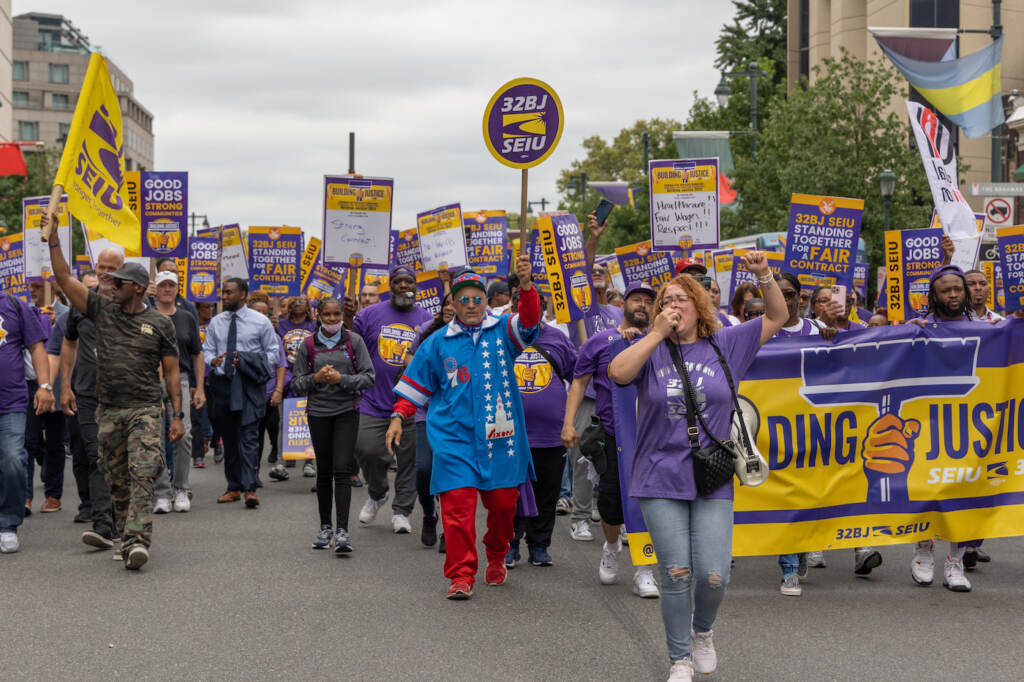 08 29 2023 k paynter 32BJSEIU cleaners march during contract negotiations-2 Union members and supporters marching in the street
