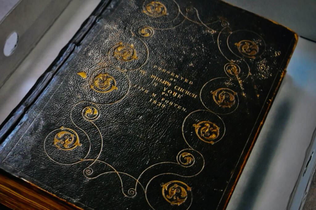 The Bible was presented to Jane Forten on the occasion of her marriage