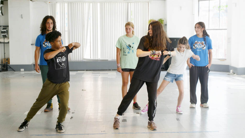 IFAH0103_TyTriesToDance