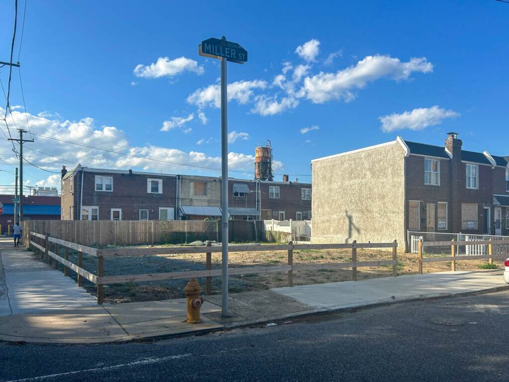 portrichmond-rowhomes-gasexplosion-boardedup-02-scaled Vacant lot