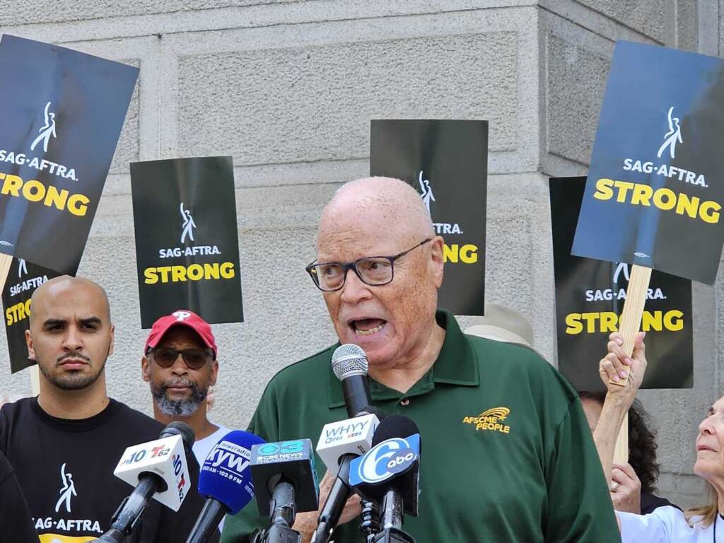 SAG-AFTRA rally at city hall