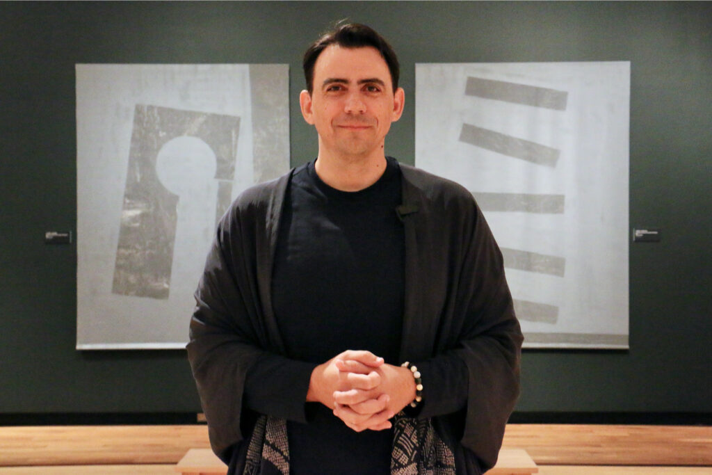2023 09 08-e lee-ahchipaptunhe-doylestown michener museum-never broken lenape histories Ahchipaptunhe of the Delaware Tribe of Indians and Cherokee, created large scale paintings inspired by the geometric designs on Lenape stamped baskets and pottery. His work is featured in ''Never Broken: Visualizing Lenape Histories,'' at the Michener Museum