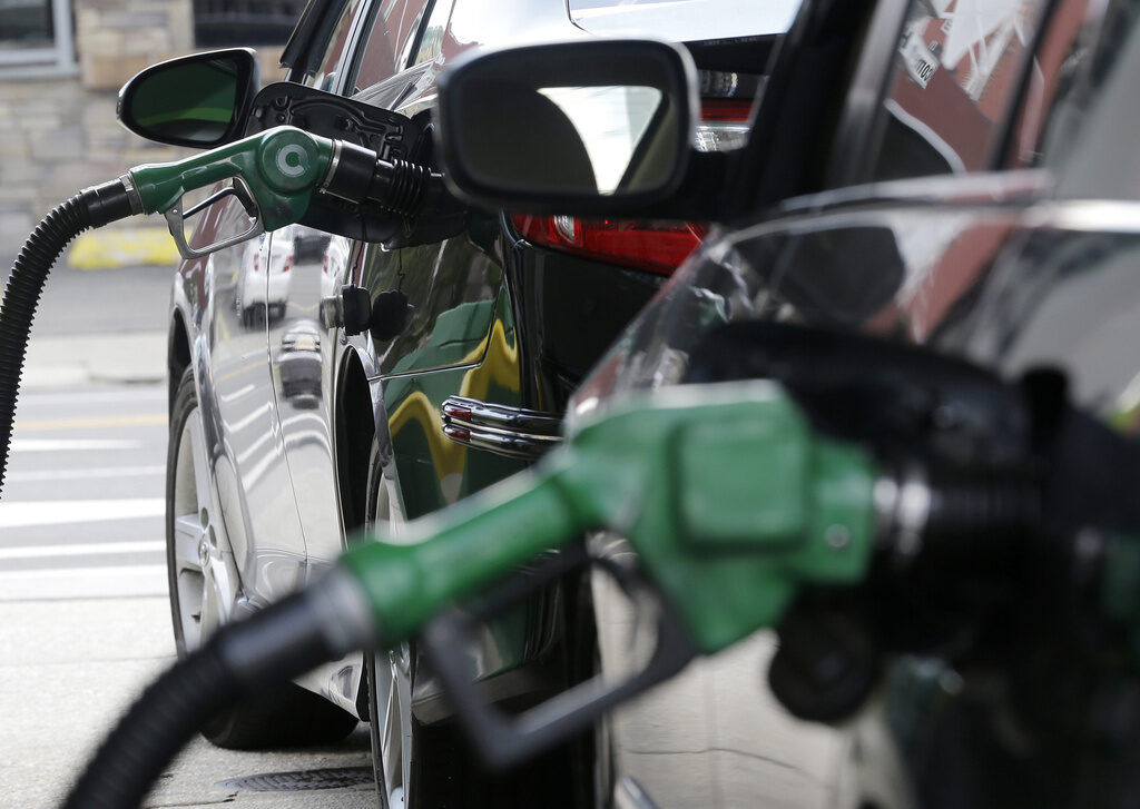 Tofail Ahmed Gas nozzles on cars