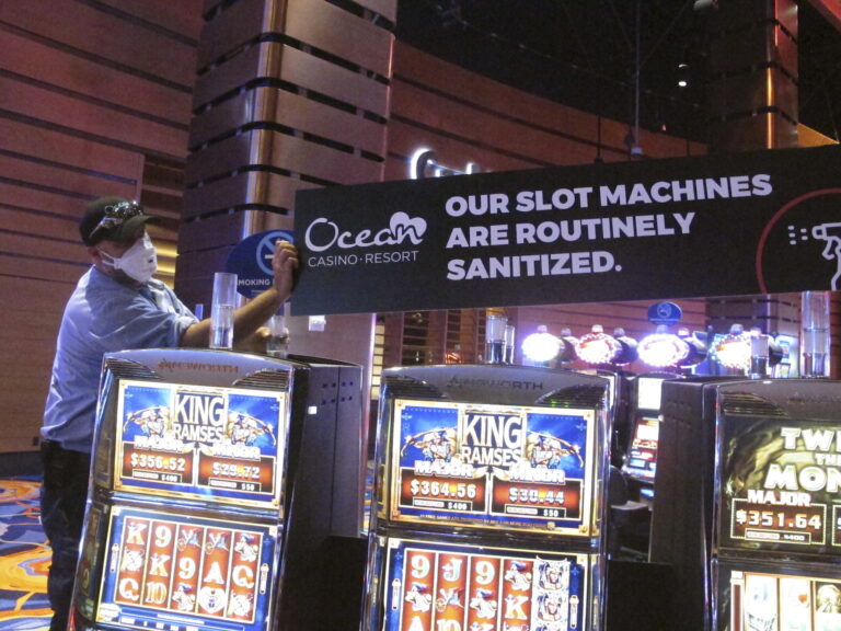 Worker cleaning in a casino