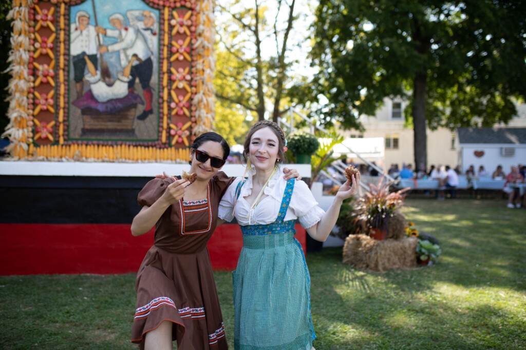 cannstattervolksfest-beerfestival-northeast-04-scaled Many dressed in traditional German clothing for the Cannstatter Volksfest Verein Labor Day festival in Northeast Philadelphia. (Austin Berner)