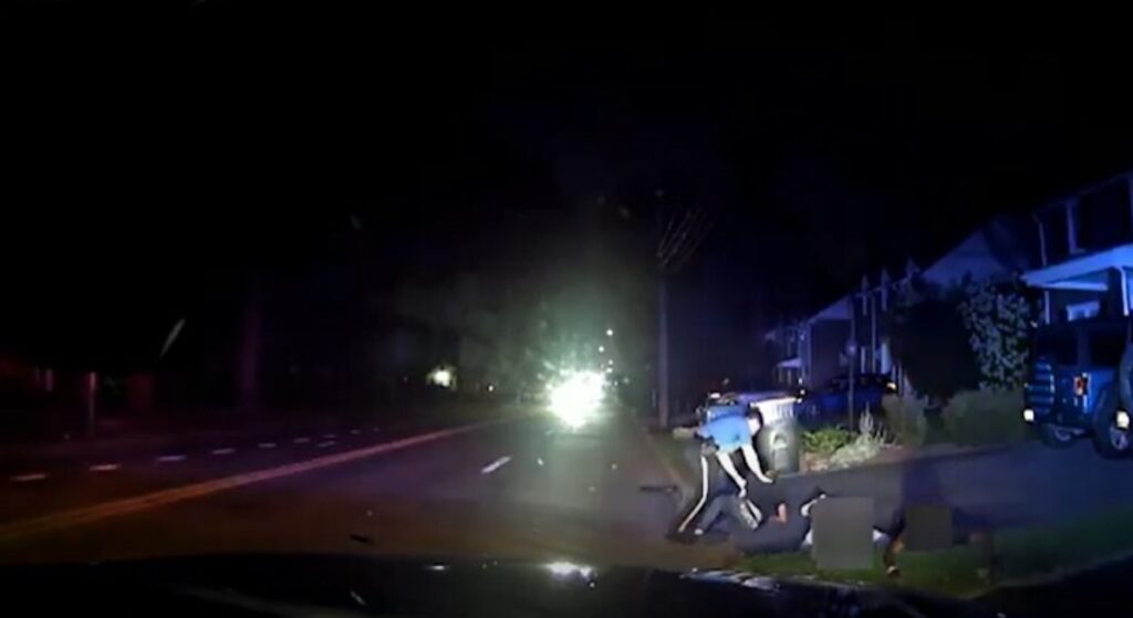 delaware-state-police-elsmere-2023-09-26 Police footage of officer assaulting teenager