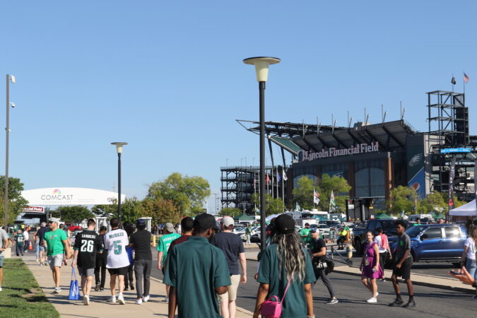 Fans walk towards Lincoln Financial Field