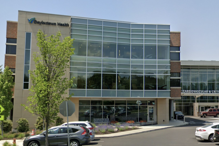 Doylestown Hospital building