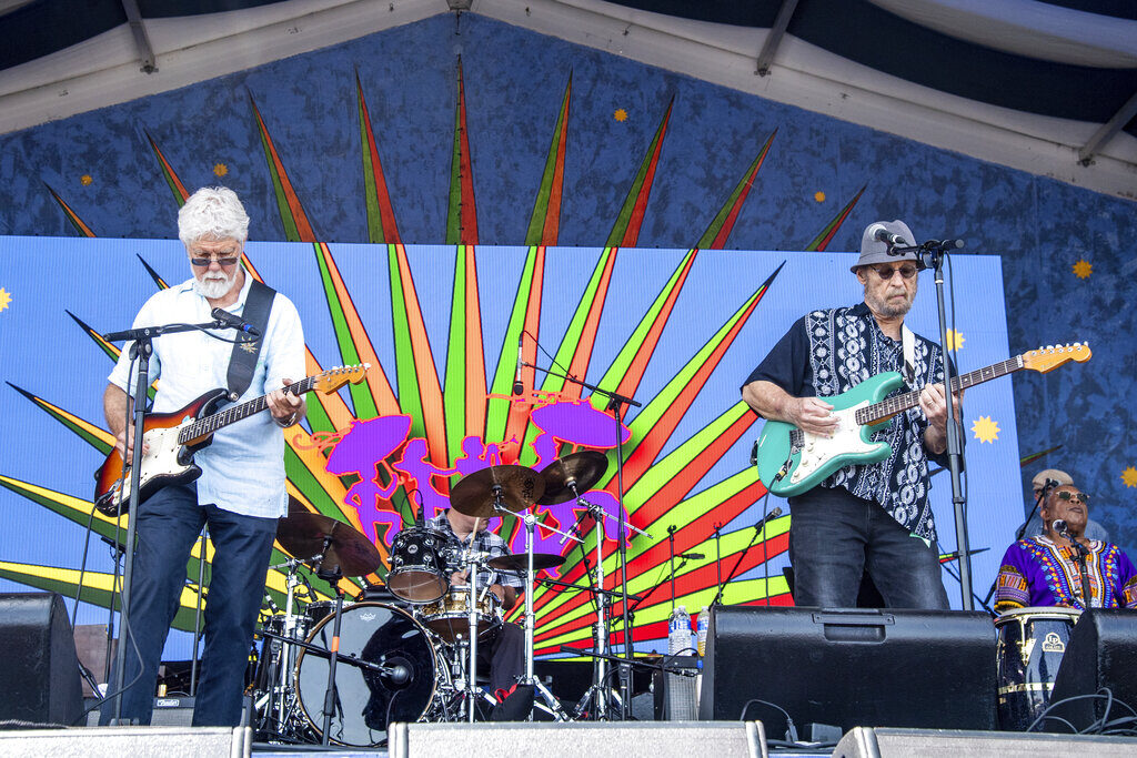 Paul Barrere, Fred Tackett Paul Barrere, left, and Fred Tackett of Little Feat perform onstage