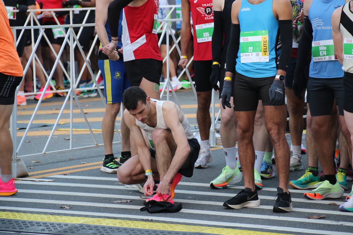 The 30th AACR Philadelphia Marathon saw thousands of people pack the Benjamin Franklin Parkway on Sunday to pursue the 26.2 mile journey in front of them.
