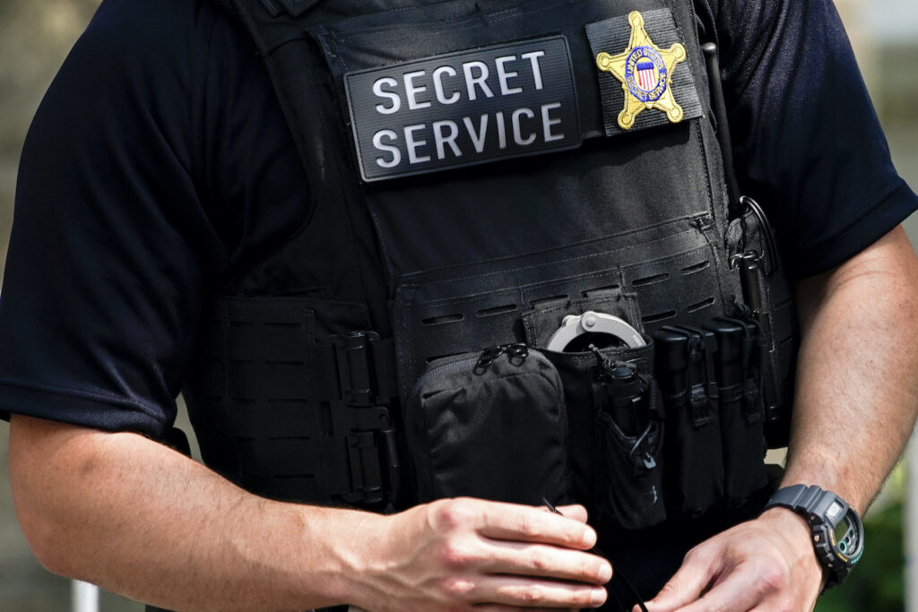 Secret Service Shooting Secret Service agent