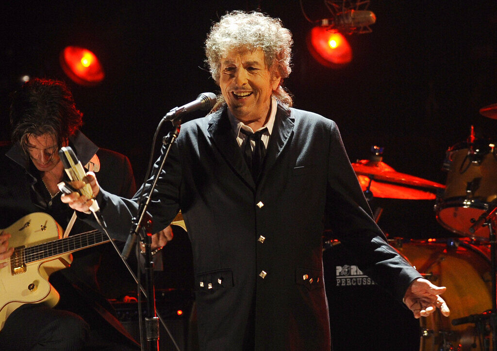 Bob Dylan Bob Dylan performs onstage
