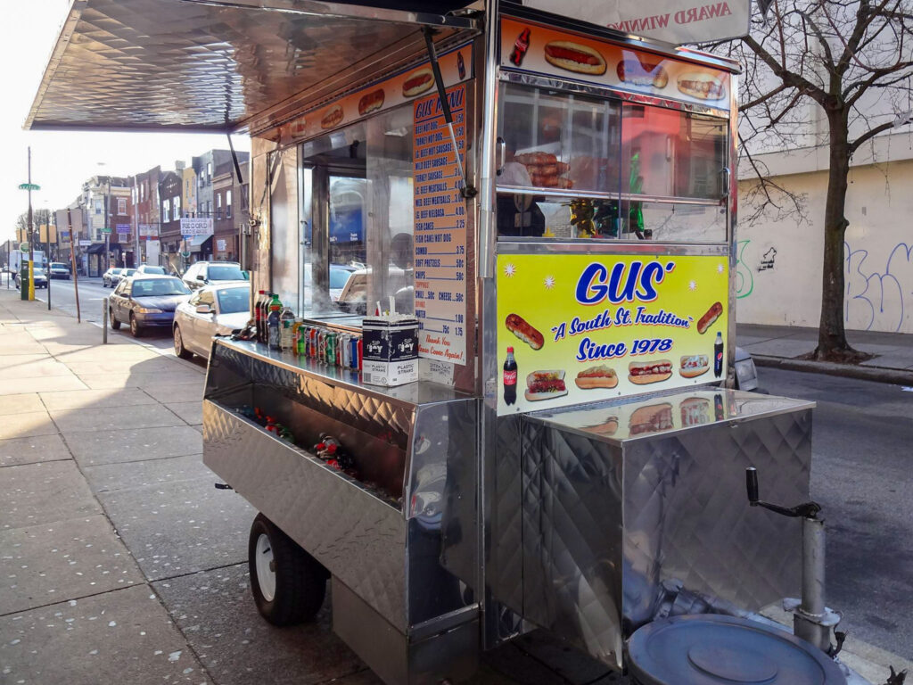 gus-hotdogs-southstreet Gus' hot dog cart