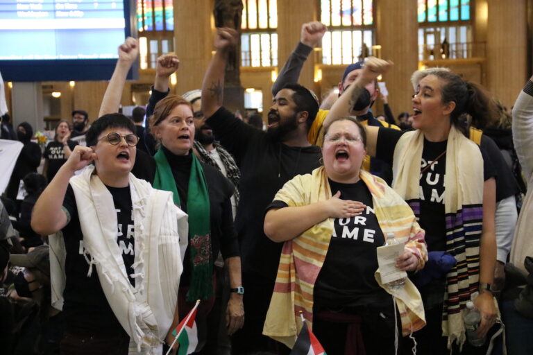 Protesters in 30th street station