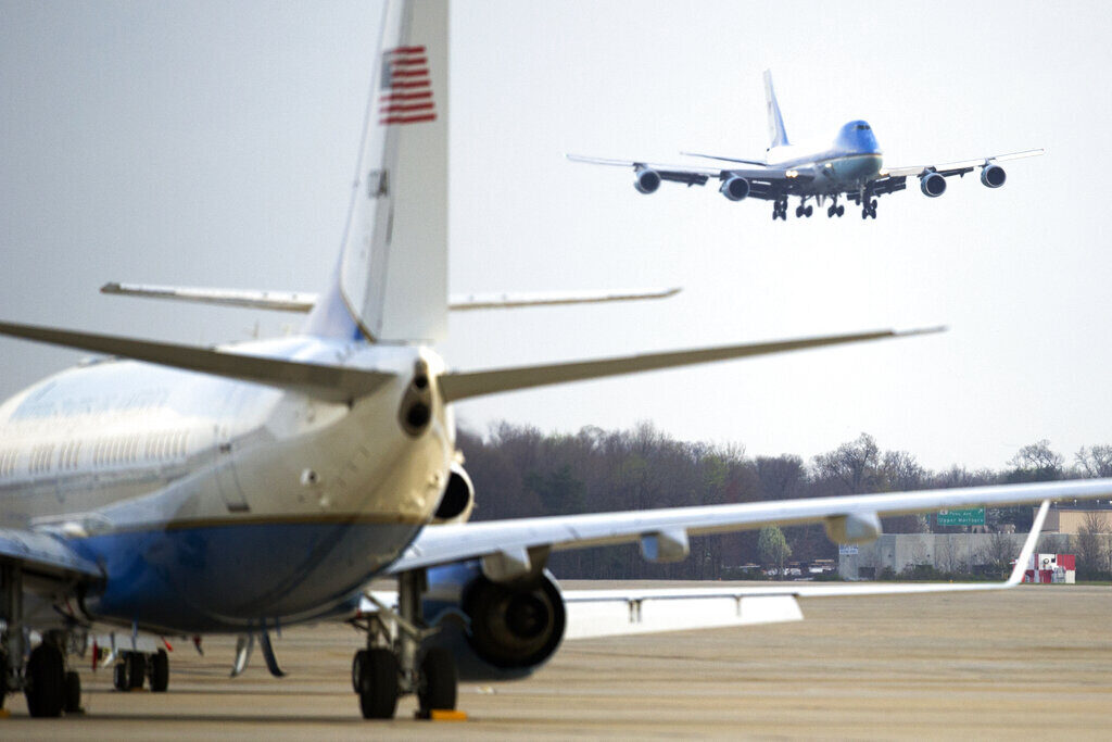 Andrews Air Force Base, Md., Friday, March 25, 2016. (AP Photo/Cliff Owen)