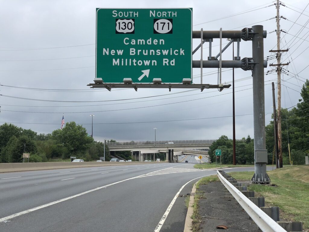 View_north_along_U.S._Route_1_New_Jersey highway
