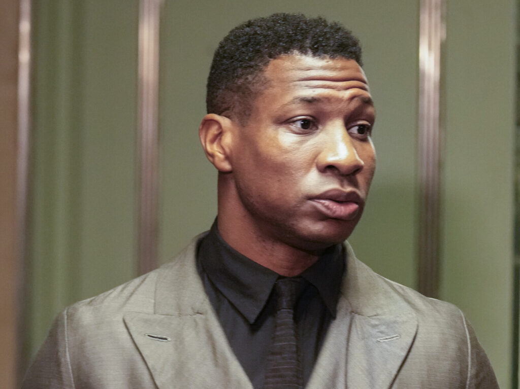 Jonathan Majors Jonathan Majors enters a courtroom at the Manhattan criminal courts in New York on Dec. 18, 2023. Seth Wenig/AP