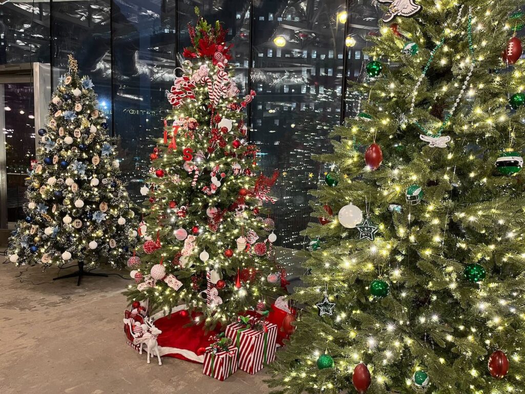 festival-trees-4 Decorated trees