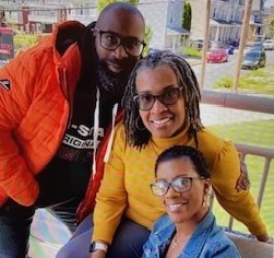 Muriel Alston (center) with her son Tyrell (left) and daughter Tyre (right)