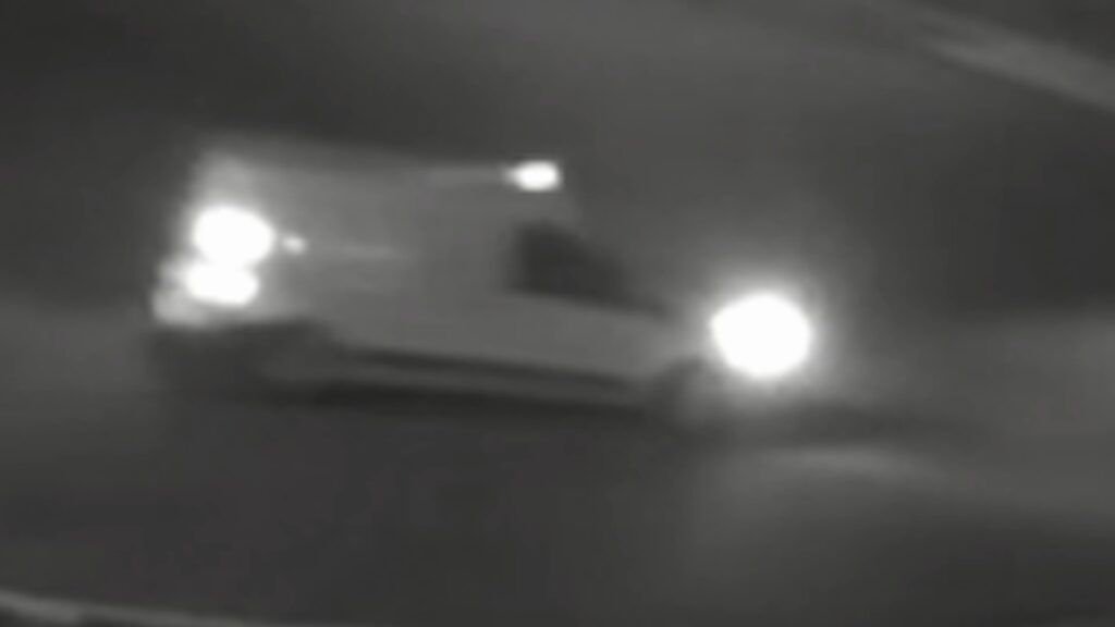 racist-flyers-montco-6abc White van at night in surveillance video
