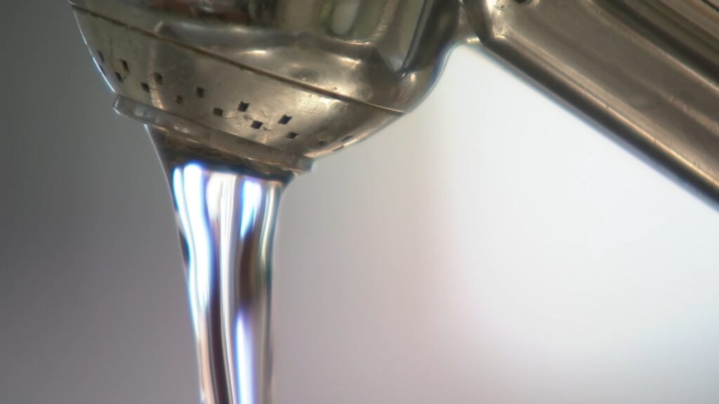 10890079_071521-wpvi-water-woes-430-CC-vid newsl (6abc)
