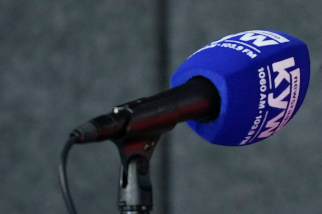 kyw-mic-flag-1 KYW radio's mic flag