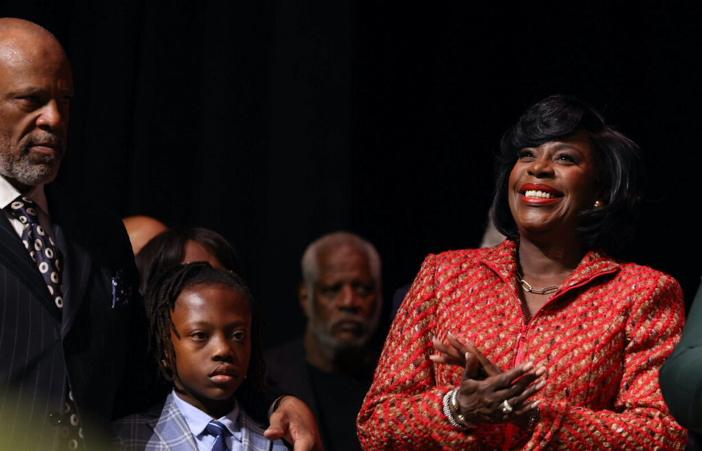 parker-inauguration-met-k-paynter-2024-01-02-6-a Philadelphia Mayor Cherelle Parker (right) with her family at her historic inauguration on Jan. 2, 2024.