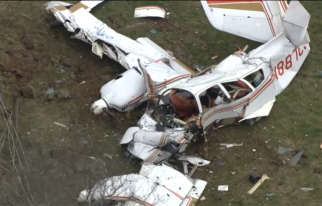 14378513_020124-wpvi-small-plane-crash-img Small plane crash