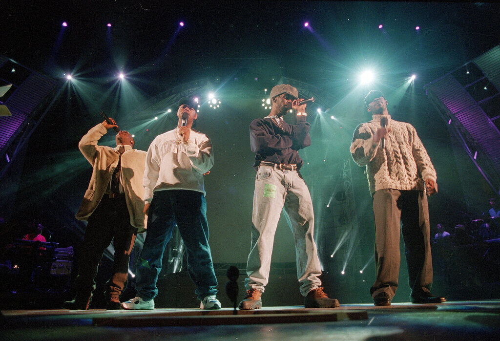 BOYZ II MEN Boyz II Men members, from left, Wanya Morris, Nathan Vaderpool, Shawn Stockman and Mike McCary rehearse at the Shrine Auditorium