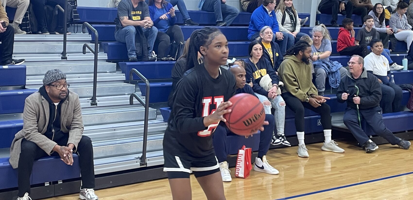 GG Banks taking a practice shot