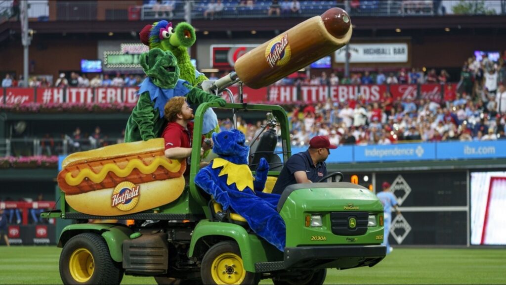 phillies-dollar-dog-night-6abc-2024-02-29 Phillies Dollar Dog Night