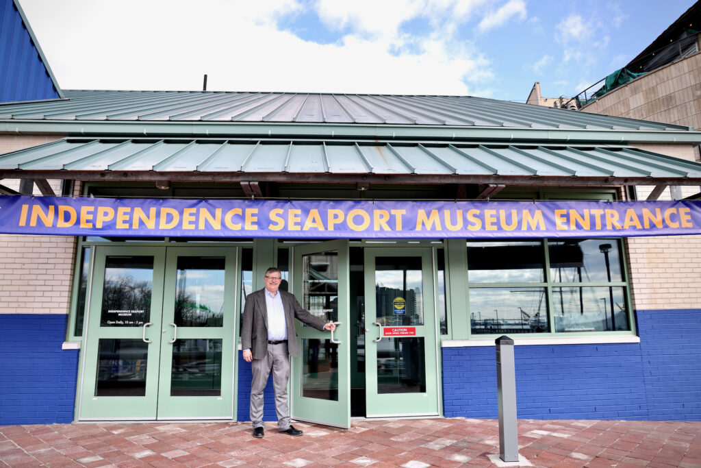 2024 03 18-e lee-philadelphia independence seaport museum-new entrance The new entrance at the museum