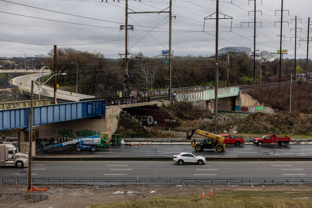 04 02 2024 k paynter 1-95n closed_-2 I-95 North near the Betsy Ross Bridge is seen shut down for repairs