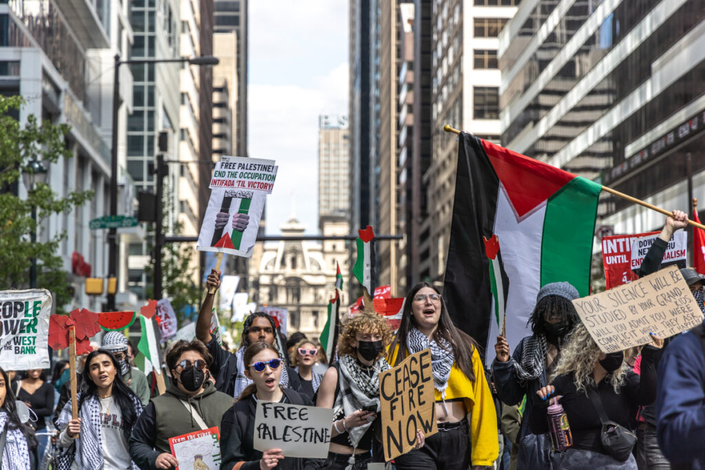 04 25 2024 k paynter reduced student protesters for palestine-5 Philadelphia Temple, Drexel and UPenn students marched west on Market Street to the campus of the University of Pennsylvania to protest U.S. support of Israel in the Gaza war on April 25, 2024. (Kimberly Paynter/WHYY)