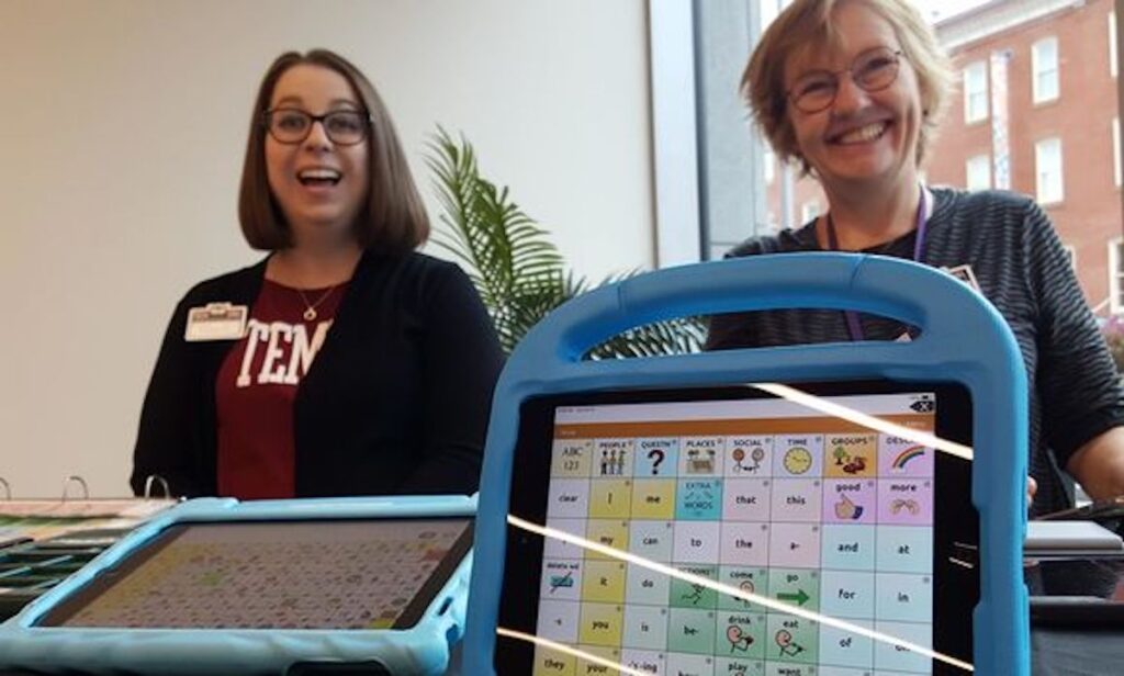20191008_library_techowl_event (Photo courtesy of Temple Assistive Technology Department)