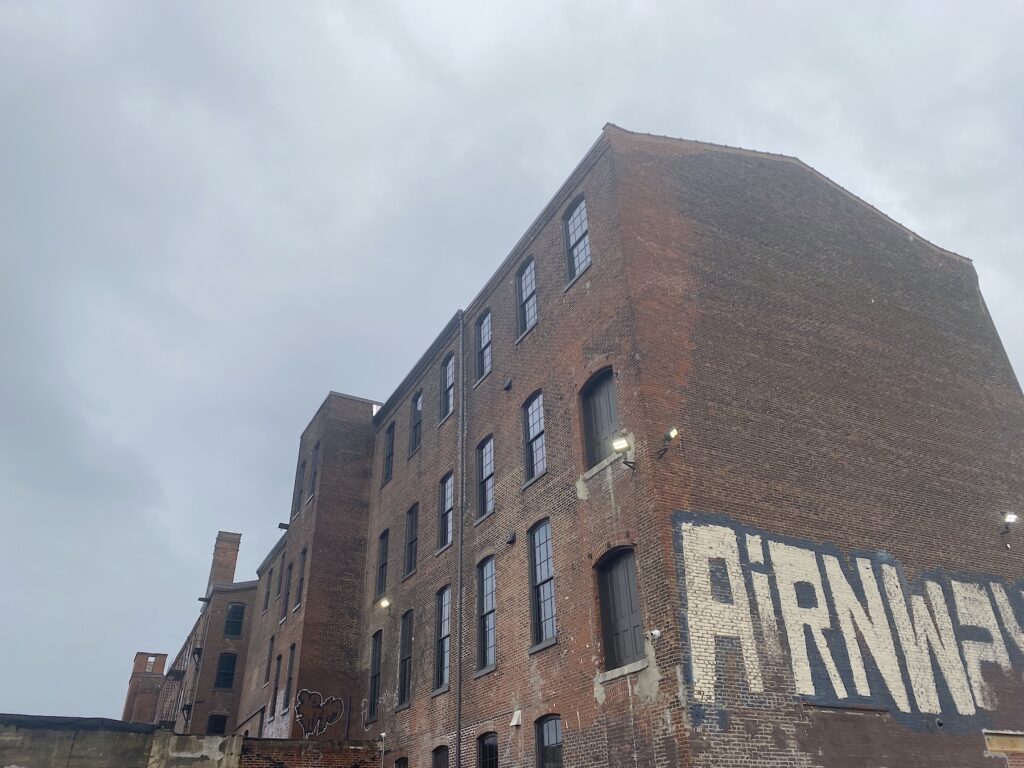collins-lofts-a-moselle-2024-04-12-2 big brick building