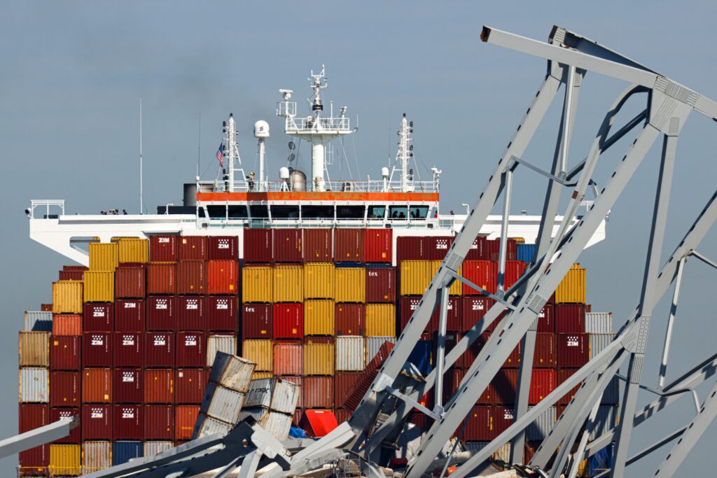 dali-container-ship-baltimore-bridge-collapse (1) The container ship Dali