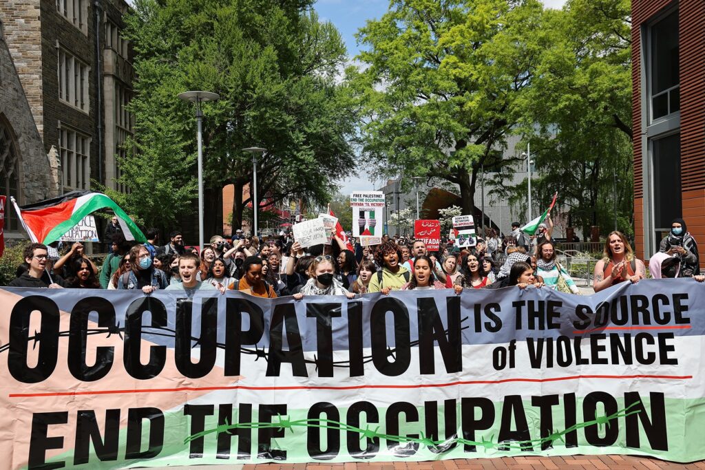 israel-protest-philadelphia-2024-04-25-1 Protesters at temple