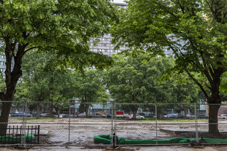 The lot where the UC Townhomes once stood on 3900 block of Market Street in Philadelphia. (Kimberly Paynter/WHYY)
