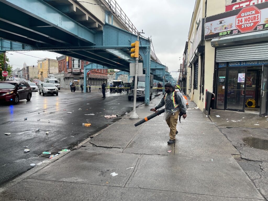 kensington-homeless-encampment-sweep-MR-050824-02 Crews clean up blocked-off streets in Kensington.