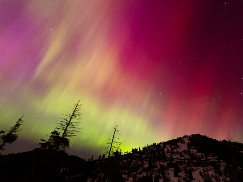 northern-lights-2024-05-12 The Northern Lights fill the sky at the Bogus Basin ski resort in Boise, Idaho, on Saturday. (Kyle Green/AP)