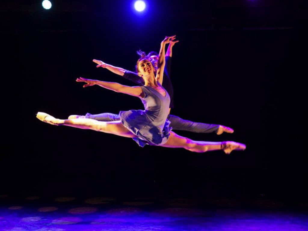 Ballet dancers on stage