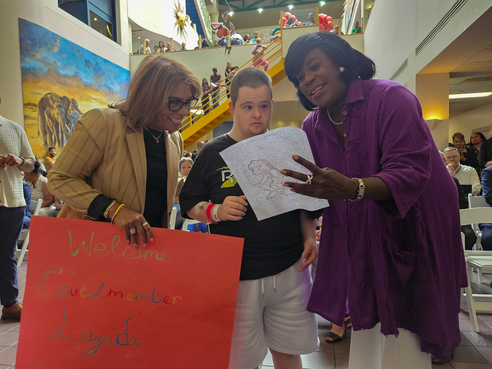 quetcy-lozada-cherelle-parker-philadelphia-hospital-bill-NL-072524 Philadelphia City Councilmember Quetcy Lozada and Mayor Cherelle Parker meet with children and families at St. Christopher's Hospital for Children on Thursday, July 25, 2024.