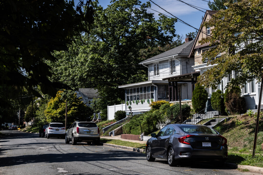 Residential block in Trenton with several houses