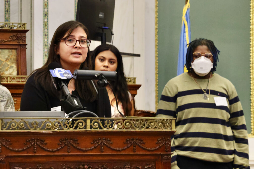 2024 08 09-e lee-francesca lombardo geralynn razo jasir fossett-philadelphia city hall-public history summer academy Francesca Lombardo speaking at a podium