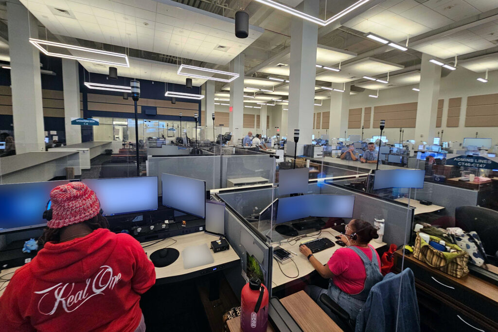 911-call-center-t-macdonald-2024-08-22 Inside the call center