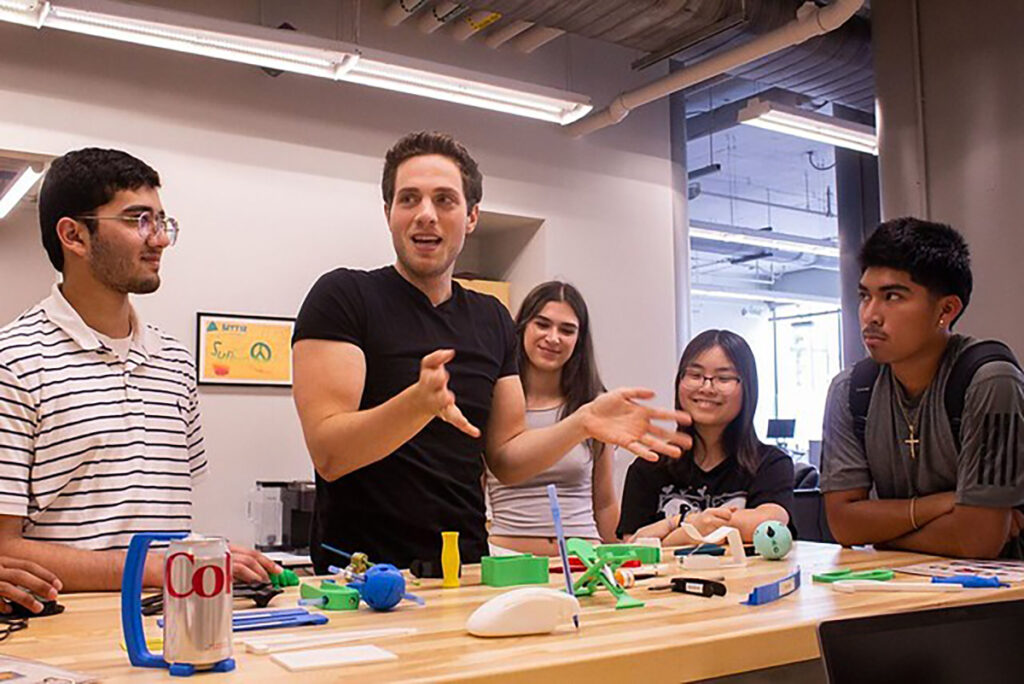 Tom-Community-Space-3D-printed-tools Showing new tools in the center