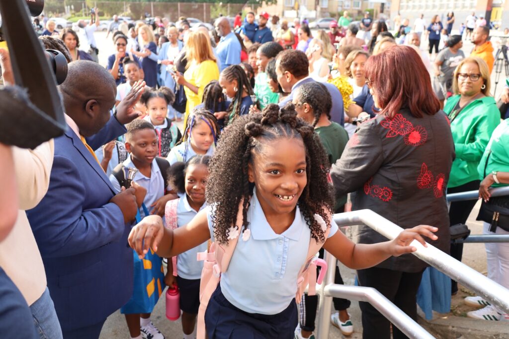 back-to-school-a-fitzpatrick-2024-08-26-01 Students returning to school